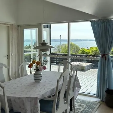 Wooden House With Panoramic View Of Bay * Ebeltoft
