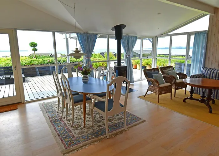Holiday home Wooden House With Panoramic View Of Bay Ebeltoft